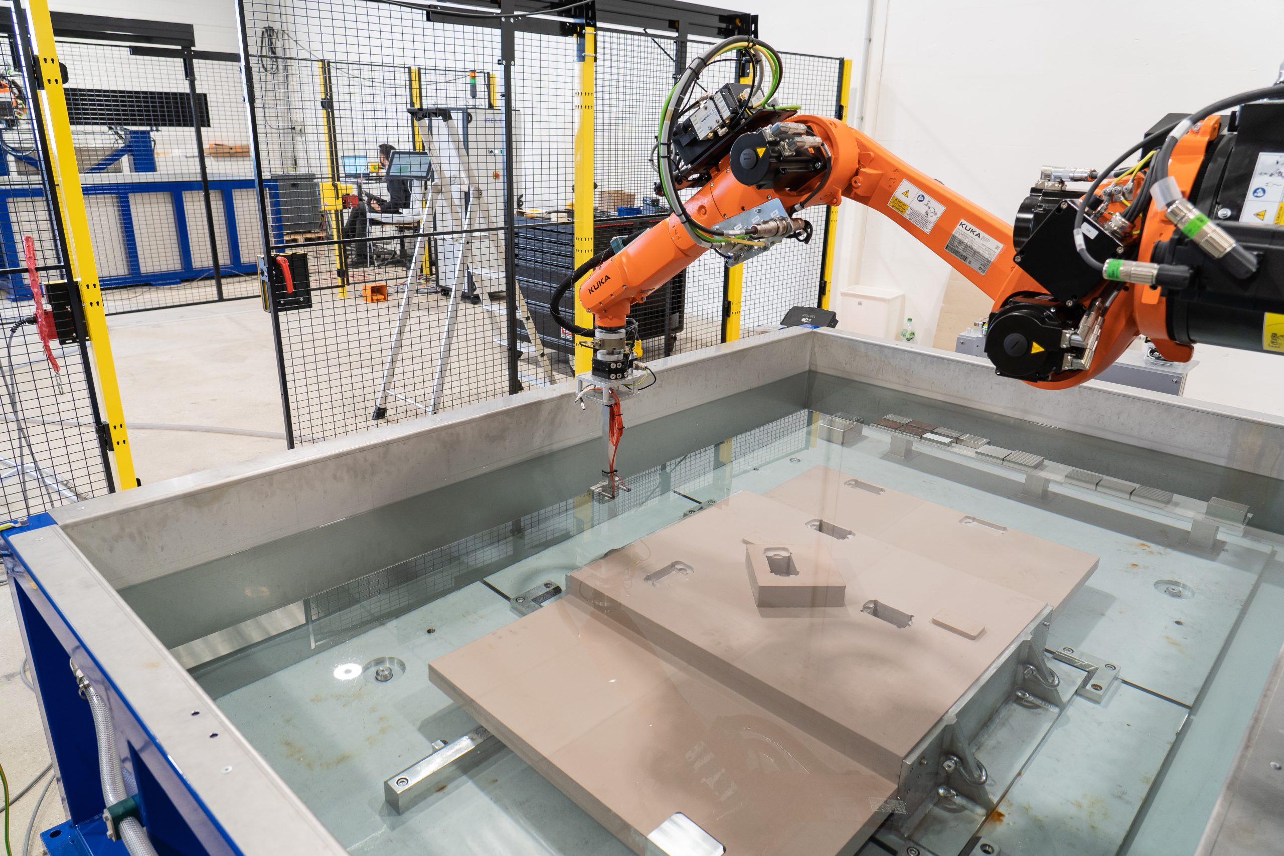 https://www.irelec-alcen.com/wp-content/uploads/2024/08/Cas-client-8_robots-UT_photo-slider-scaled.jpg